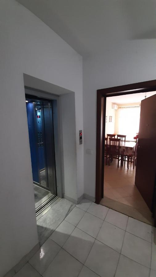 Meni'S Family Apartament Саранда Экстерьер фото